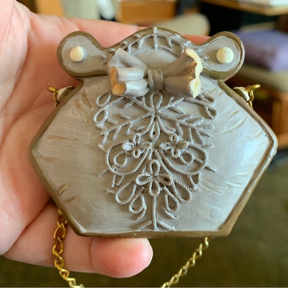 Vintage Ceramic Purse Figurine - Picture 2 of 2